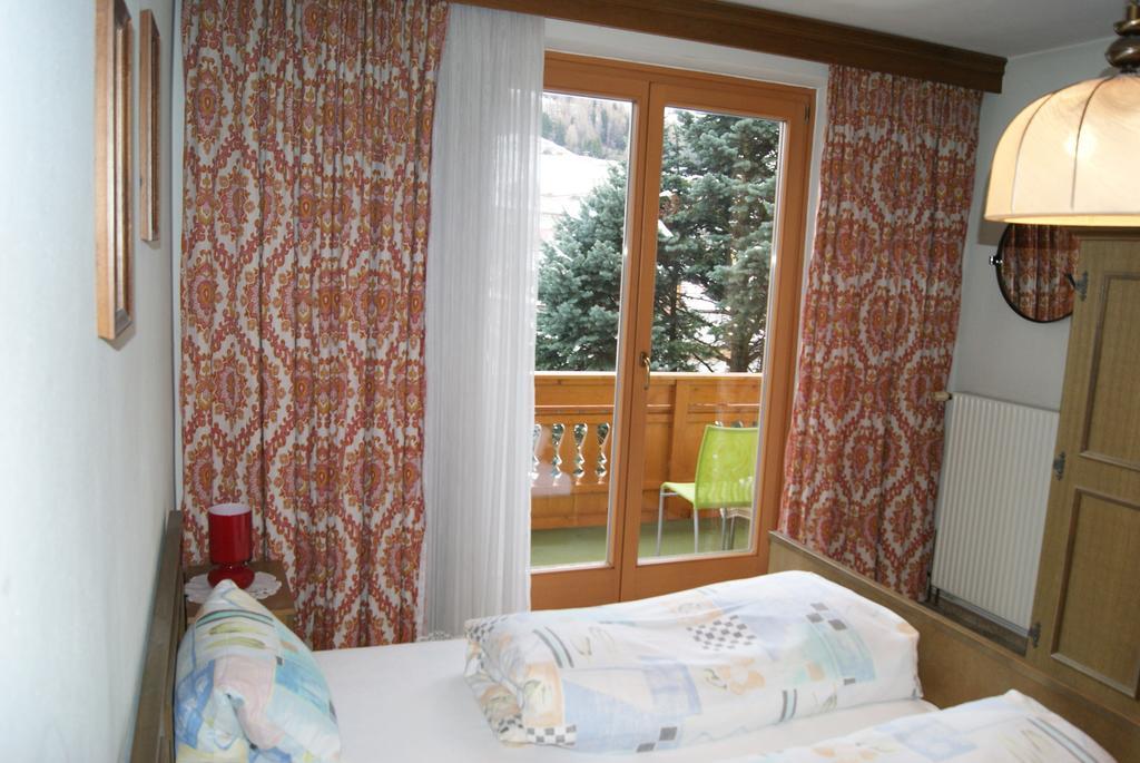 Gaestehaus Ferienwohnungen Lackner Rennweg am Katschberg Стая снимка